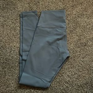 Lululemon size 4 leggings
